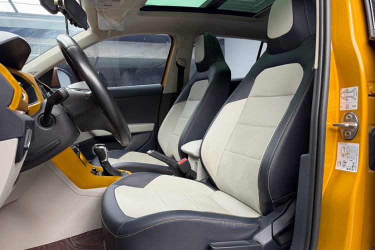 Used Volkswagen T-Cross 2019 280TSI DSG Luxury Edition Interior 6