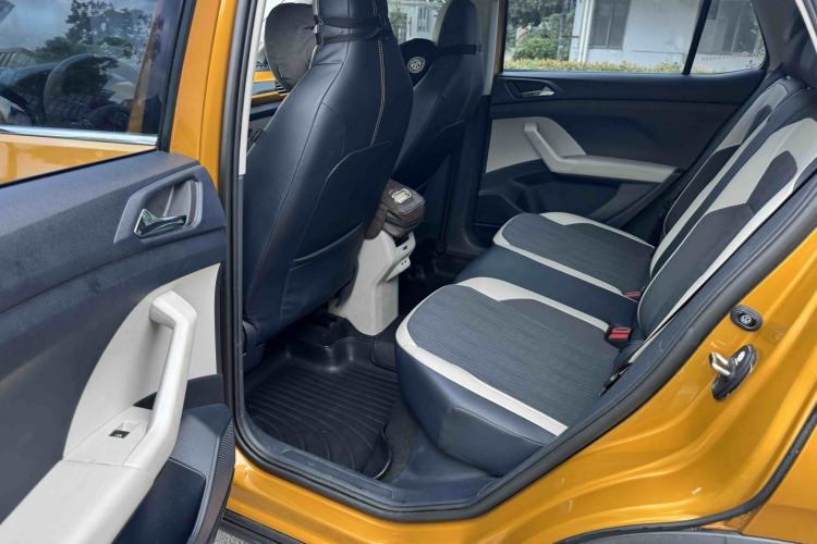Used Volkswagen T-Cross 2019 280TSI DSG Comfort Edition Interior 8