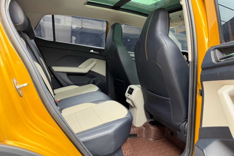 Used Volkswagen T-Cross 2019 280TSI DSG Luxury Edition Interior 9