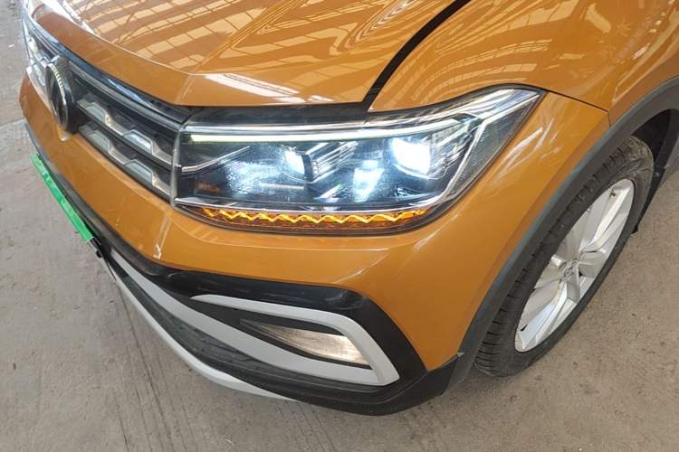 Used Volkswagen T-Cross 2019 1.5L Automatic Comfort Edition Left Front Headlight