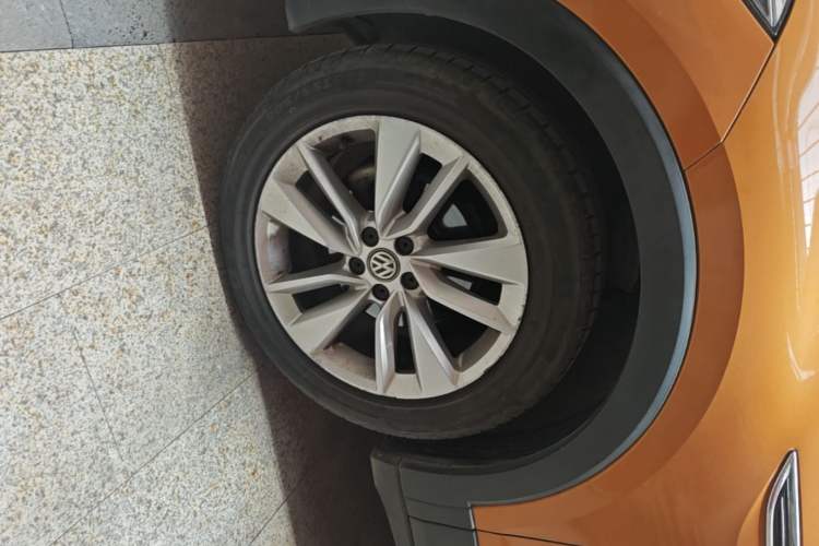 Used Volkswagen T-Cross 2019 1.5L Automatic Comfort Edition Left Front Wheel Hub