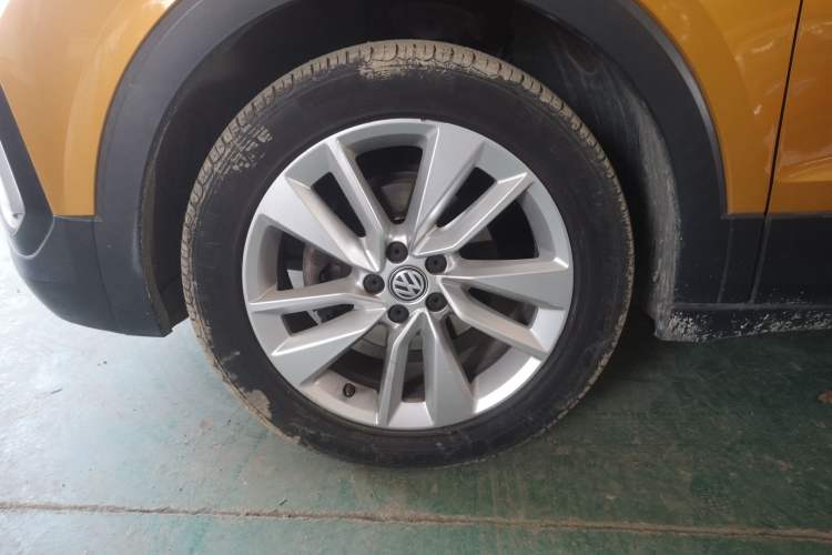Used Volkswagen T-Cross 2019 1.5L Automatic Comfort Edition Left Front Wheel Hub
