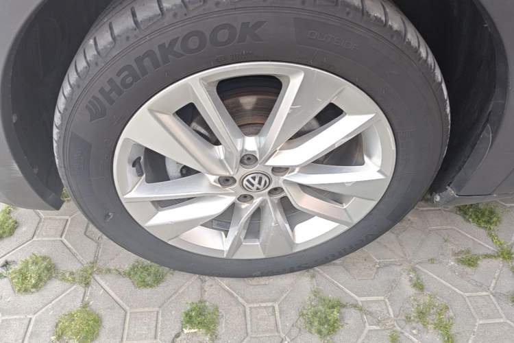 Used Volkswagen T-Cross 2019 280TSI DSG Comfort Edition Left Front Wheel Hub