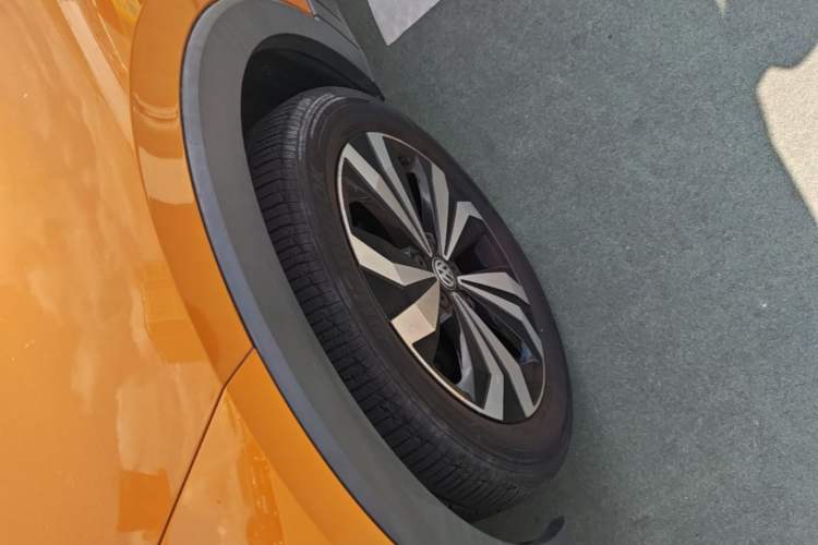 Used Volkswagen T-Cross 2019 280TSI DSG Luxury Edition Left Front Wheel Hub