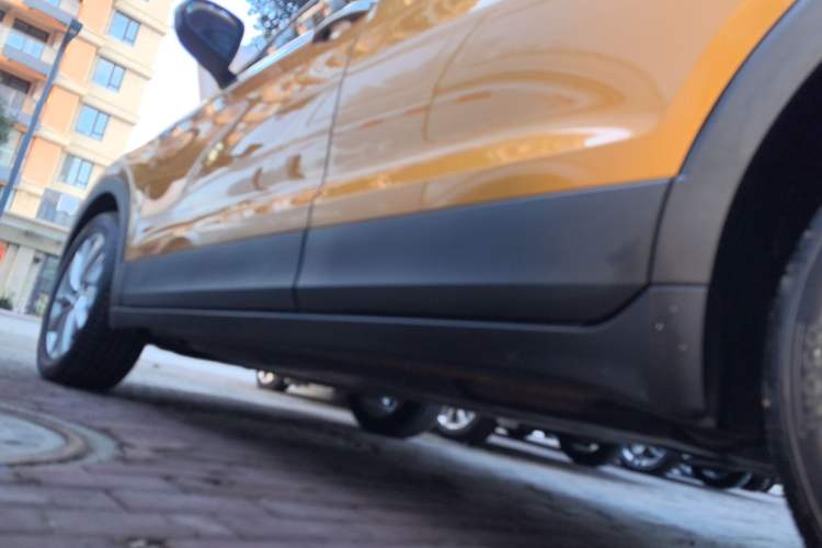 Used Volkswagen T-Cross 2019 1.5L Automatic Comfort Edition Left Side Sill