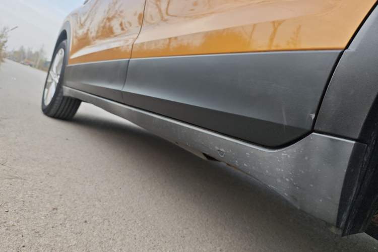 Used Volkswagen T-Cross 2019 280TSI DSG Comfort Edition Left Side Sill
