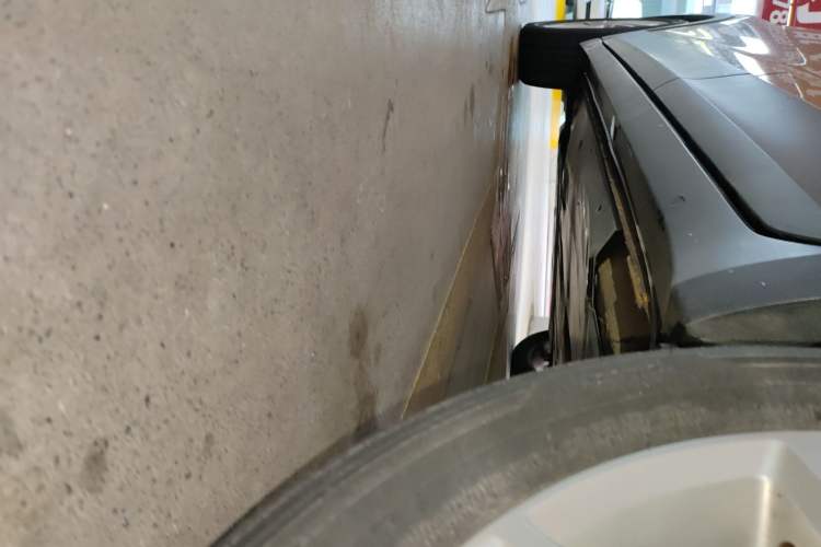 Used Volkswagen T-Cross 2019 280TSI DSG Comfort Edition Left Side Sill