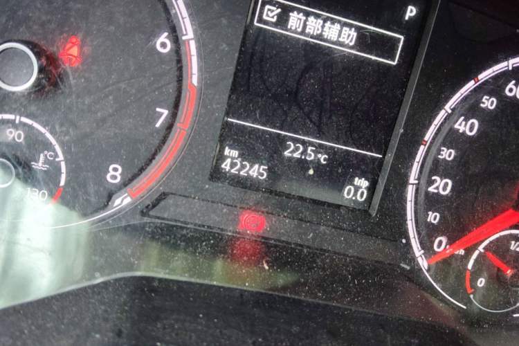 Used Volkswagen T-Cross 2019 280TSI DSG Comfort Edition Odometer Close Up