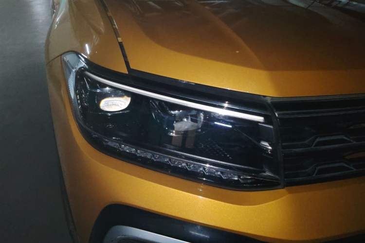 Used Volkswagen T-Cross 2019 280TSI DSG Comfort Edition Right Front Headlight