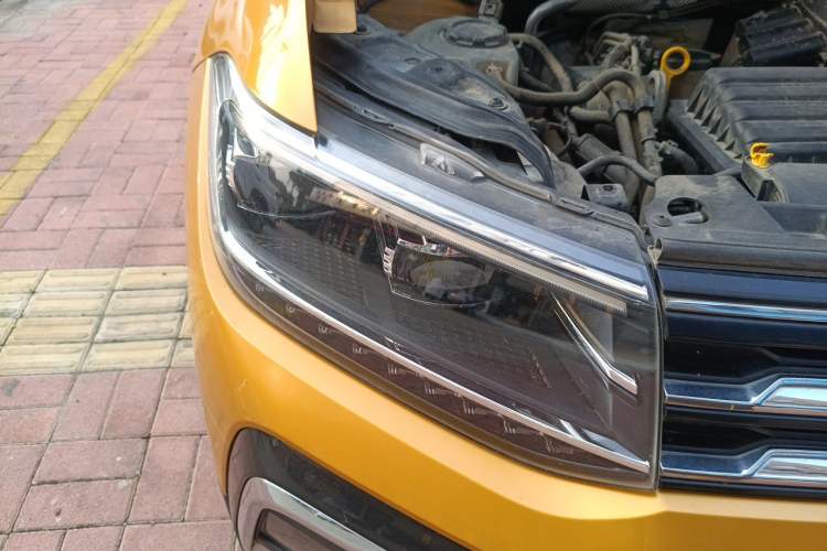 Used Volkswagen T-Cross 2019 280TSI DSG Luxury Edition Right Front Headlight