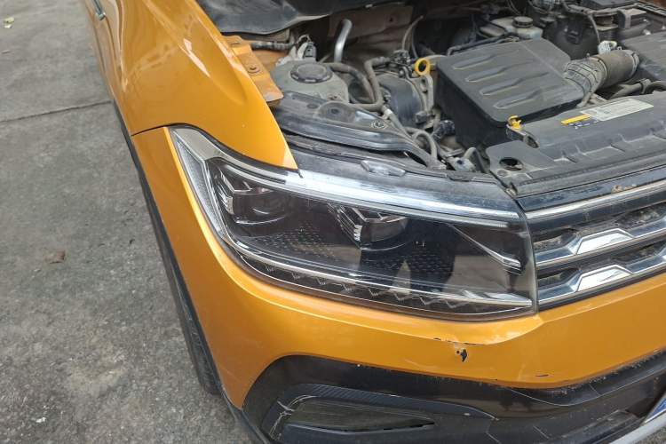 Used Volkswagen T-Cross 2019 1.5L Automatic Comfort Edition Right Front Headlight