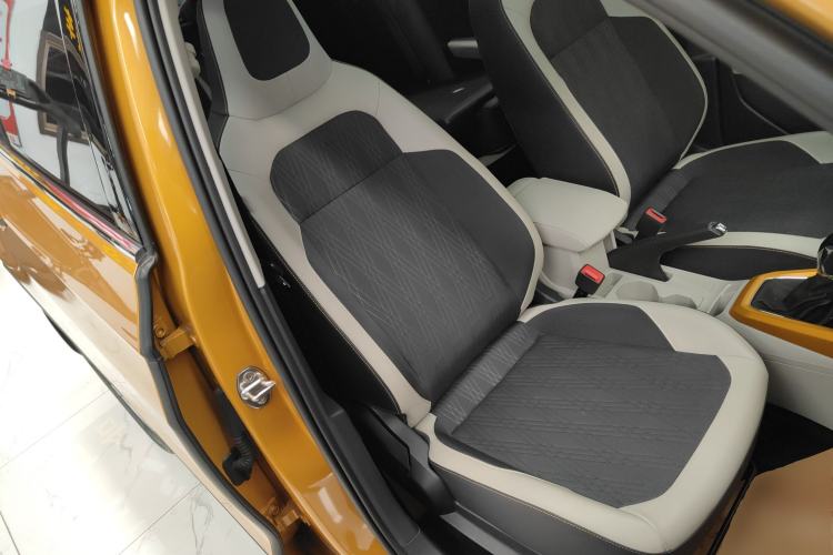 Used Volkswagen T-Cross 2019 280TSI DSG Comfort Edition Right Front Seat