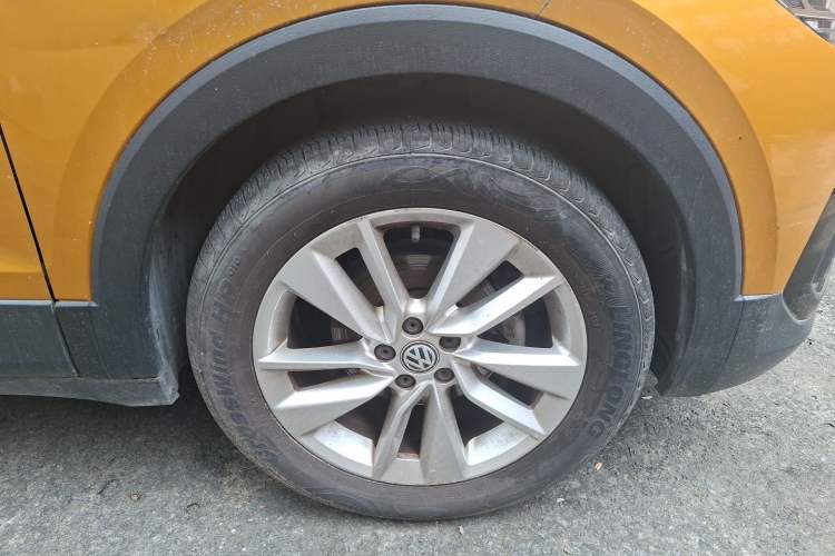 Used Volkswagen T-Cross 2019 1.5L Automatic Comfort Edition Right Front Wheel Hub