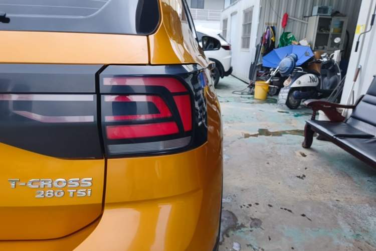 Used Volkswagen T-Cross 2019 280TSI DSG Comfort Edition Right Rear Taillight