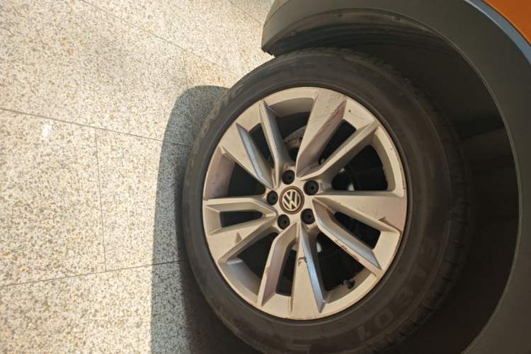 Used Volkswagen T-Cross 2019 1.5L Automatic Comfort Edition Right Rear Wheel Hub