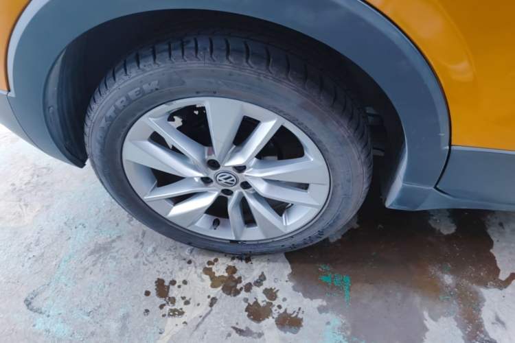 Used Volkswagen T-Cross 2019 280TSI DSG Comfort Edition Right Rear Wheel Hub