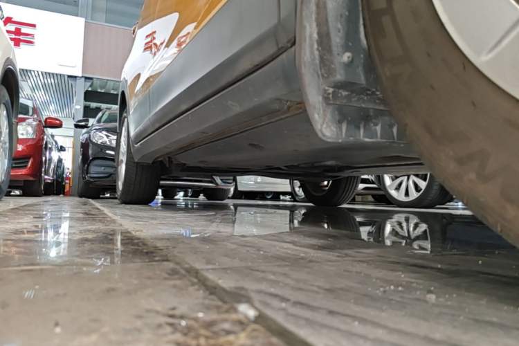 Used Volkswagen T-Cross 2019 280TSI DSG Comfort Edition Right Side Sill