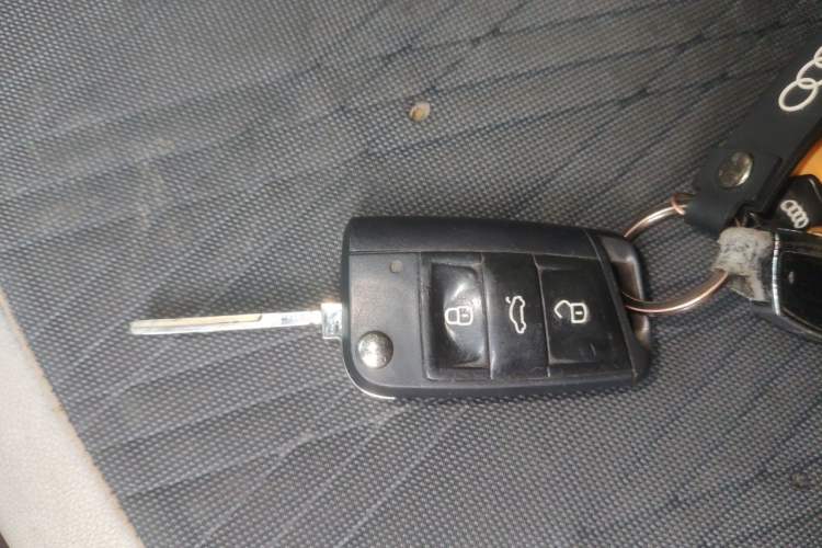 Used Volkswagen T-Cross 2019 280TSI DSG Comfort Edition Vehicle Key