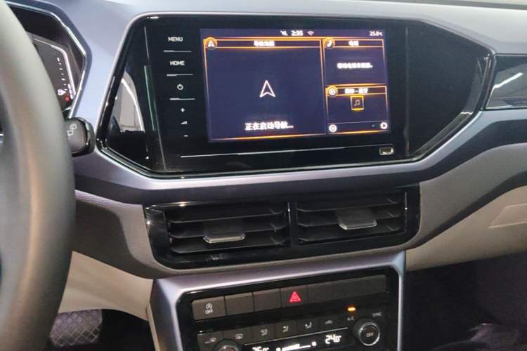 Used Volkswagen T-Cross 2020 280TSI DSG Luxury Edition Audio And AC Panel