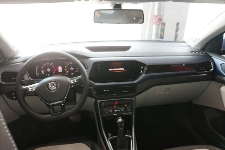 Used Volkswagen T-Cross 2020 280TSI DSG Luxury Edition Center Console