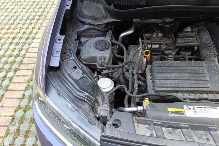 Used Volkswagen T-Cross 2020 280TSI DSG Comfort Edition Engine Bay Right