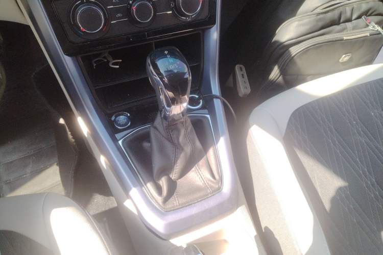 Used Volkswagen T-Cross 2020 1.5L Automatic Comfort Edition Gear Lever