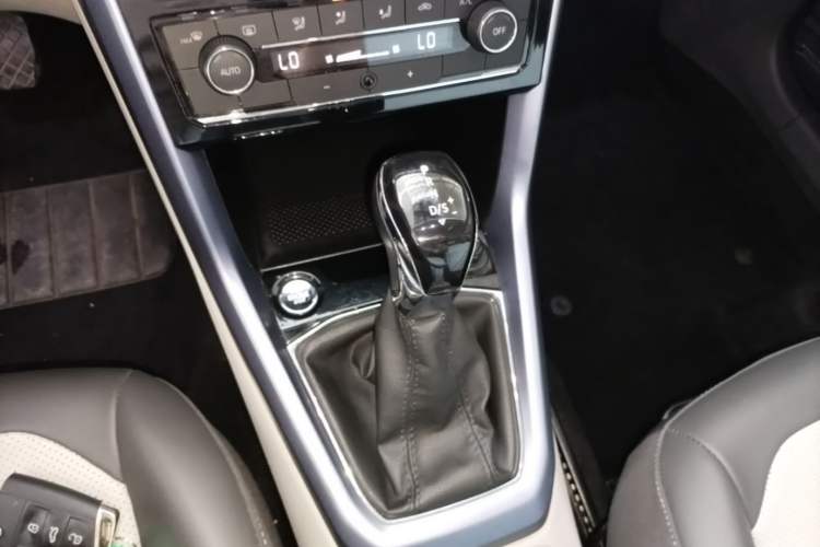 Used Volkswagen T-Cross 2020 280TSI DSG Luxury Edition Gear Lever
