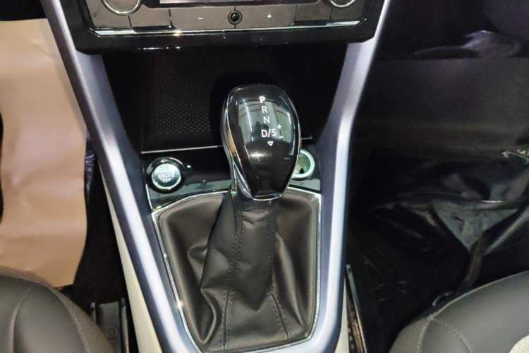 Used Volkswagen T-Cross 2020 280TSI DSG Luxury Edition Gear Lever