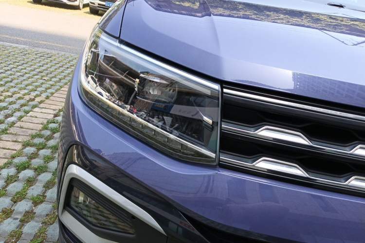 Used Volkswagen T-Cross 2020 280TSI DSG Comfort Edition Right Front Headlight