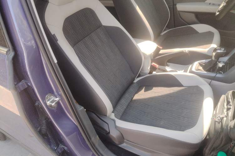 Used Volkswagen T-Cross 2020 1.5L Automatic Comfort Edition Right Front Seat