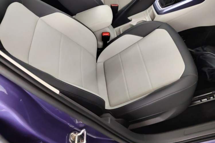 Used Volkswagen T-Cross 2020 280TSI DSG Luxury Edition Right Front Seat