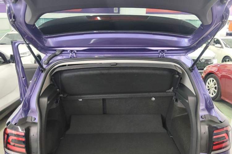 Used Volkswagen T-Cross 2020 280TSI DSG Luxury Edition Trunk