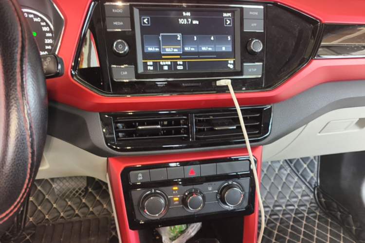 Used Volkswagen T-Cross 2020 280TSI DSG Comfort Edition Audio And AC Panel
