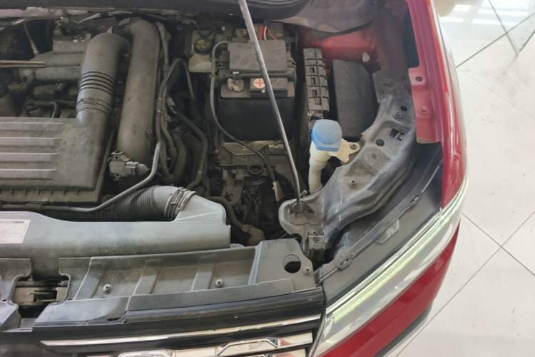Used Volkswagen T-Cross 2020 280TSI DSG Comfort Edition Engine Bay Left