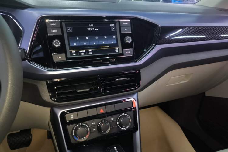 Used Volkswagen T-Cross 2020 280TSI DSG Comfort Edition Audio And AC Panel