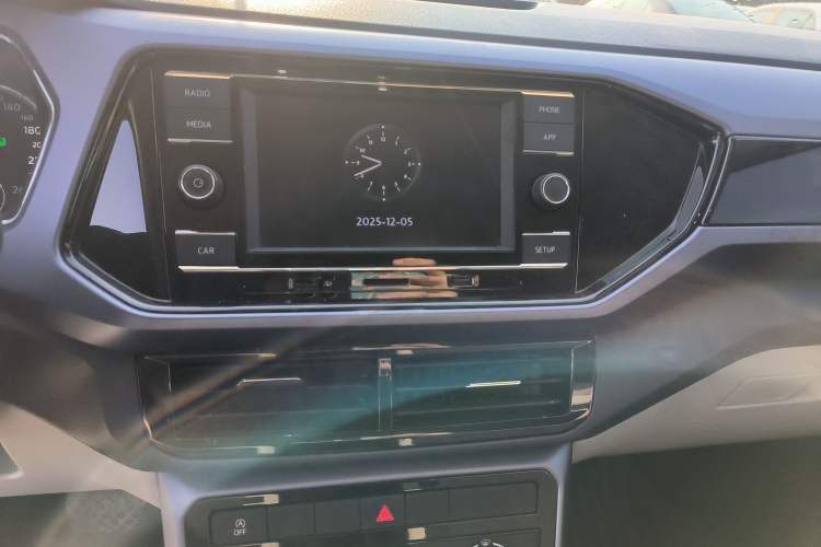 Used Volkswagen T-Cross 2020 1.5L Automatic Comfort Edition Audio And AC Panel