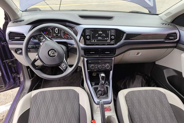 Used Volkswagen T-Cross 2020 280TSI DSG Comfort Edition Center Console