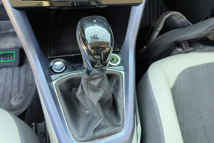 Used Volkswagen T-Cross 2020 1.5L Automatic Comfort Edition Gear Lever