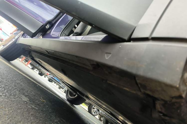 Used Volkswagen T-Cross 2020 1.5L Automatic Comfort Edition Right Side Sill