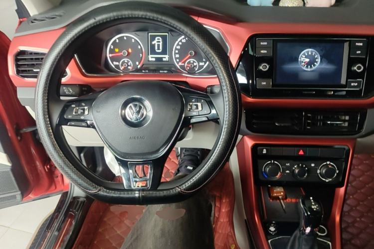 Used Volkswagen T-Cross 2020 1.5L Automatic Comfort Edition Center Console