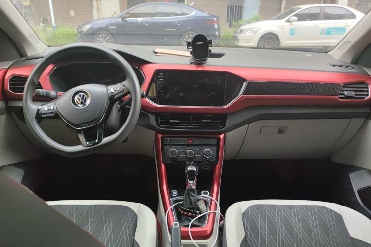 Used Volkswagen T-Cross 2020 280TSI DSG Comfort Edition Center Console