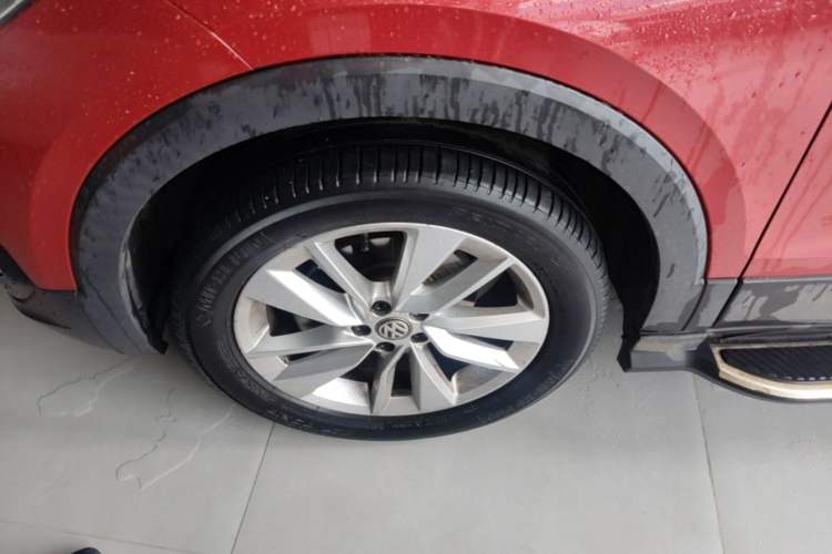 Used Volkswagen T-Cross 2020 1.5L Automatic Comfort Edition Left Front Wheel Hub