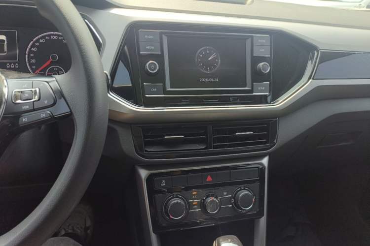 Used Volkswagen T-Cross 2020 280TSI DSG Comfort Edition Audio And AC Panel