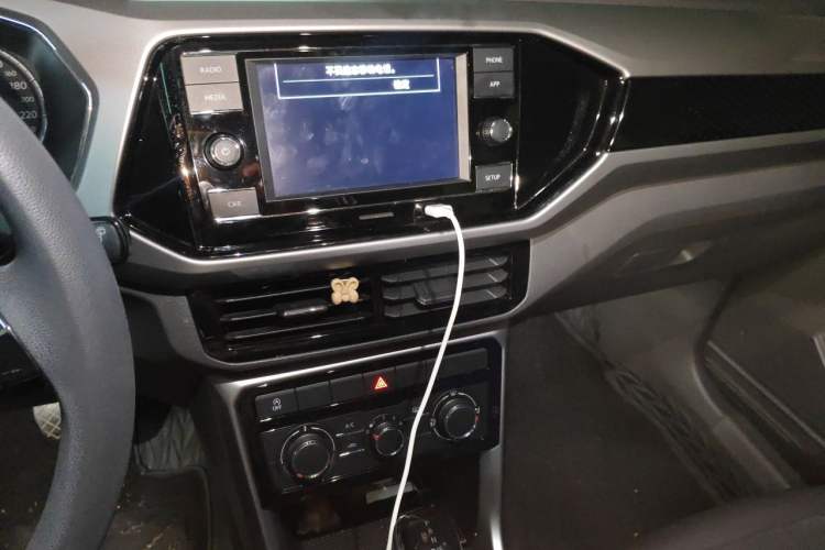 Used Volkswagen T-Cross 2020 280TSI DSG Comfort Edition Audio And AC Panel