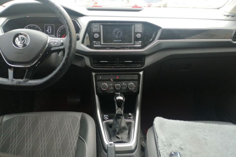 Used Volkswagen T-Cross 2020 280TSI DSG Comfort Edition Audio And AC Panel