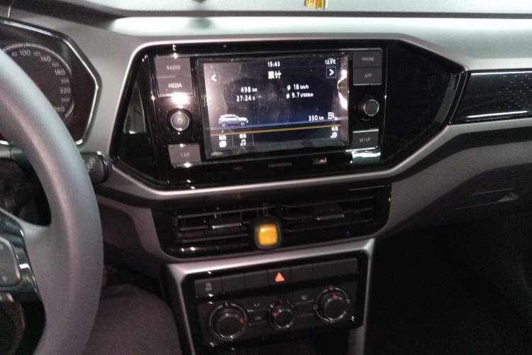 Used Volkswagen T-Cross 2020 1.5L Automatic Comfort Edition Audio And AC Panel