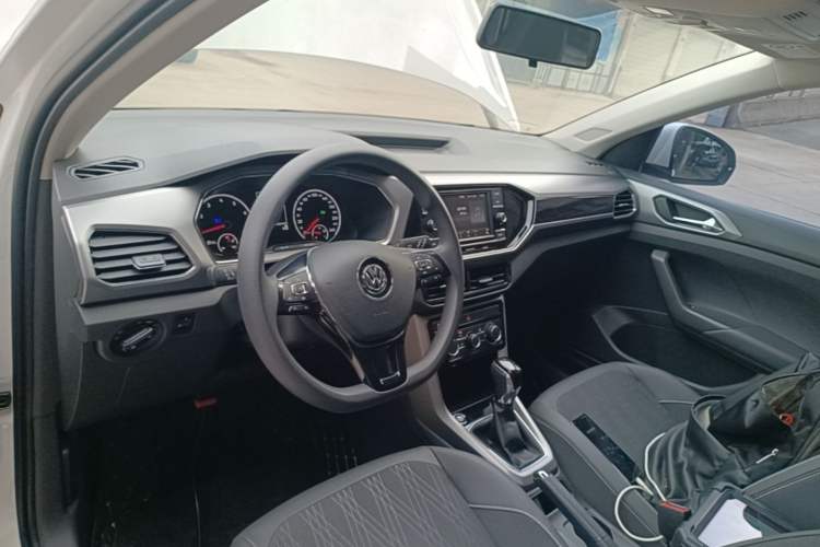 Used Volkswagen T-Cross 2020 280TSI DSG Comfort Edition Center Console