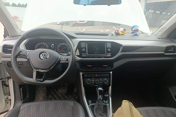 Used Volkswagen T-Cross 2020 1.5L Automatic Comfort Edition Center Console