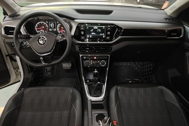 Used Volkswagen T-Cross 2020 1.5L Automatic Comfort Edition Center Console