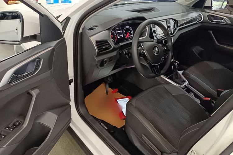 Used Volkswagen T-Cross 2020 280TSI DSG Comfort Edition Driver Seat